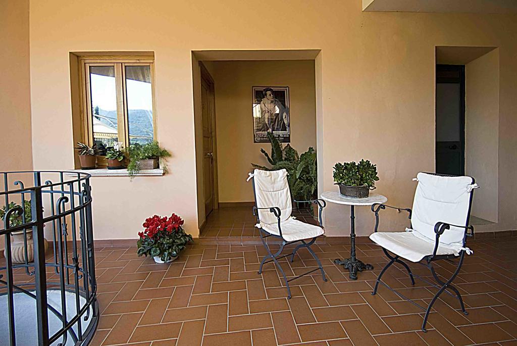 Albergo Villa Cristina Сполето Экстерьер фото