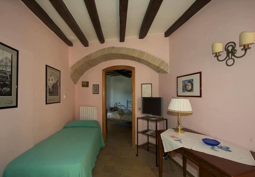 Albergo Villa Cristina Сполето Экстерьер фото